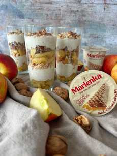 Jablečné poháry se Smetanovým jogurtem MARLENKA